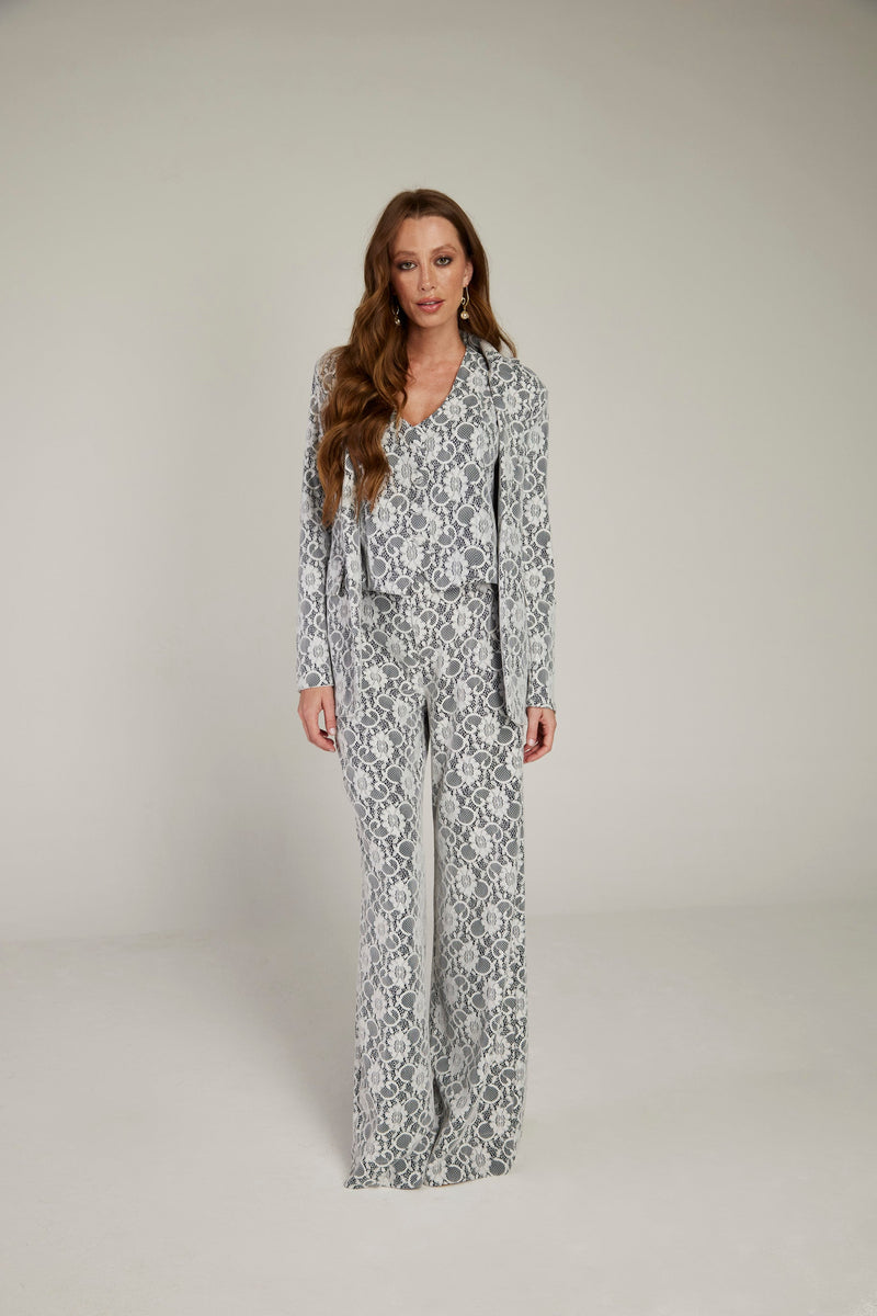 Calça de Alfaiataria em Renda "Siena" Pantalona