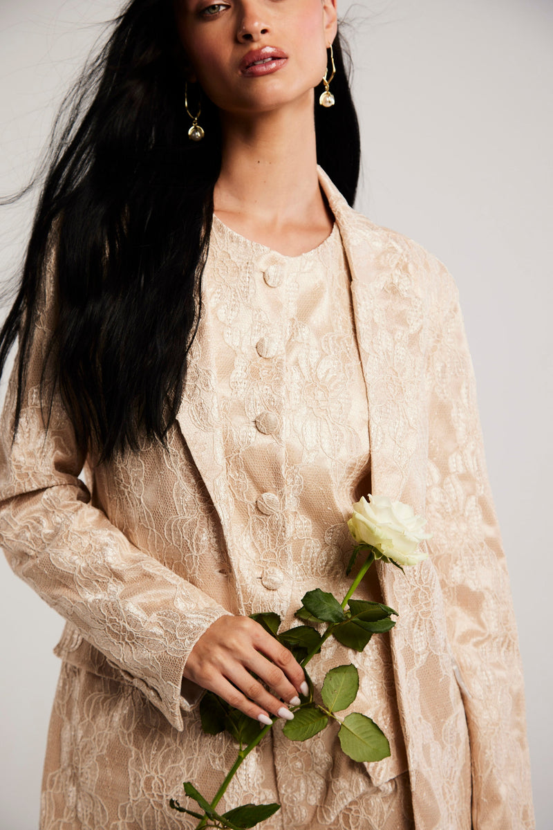 Blazer de Alfaiataria em Renda "Madeleine"